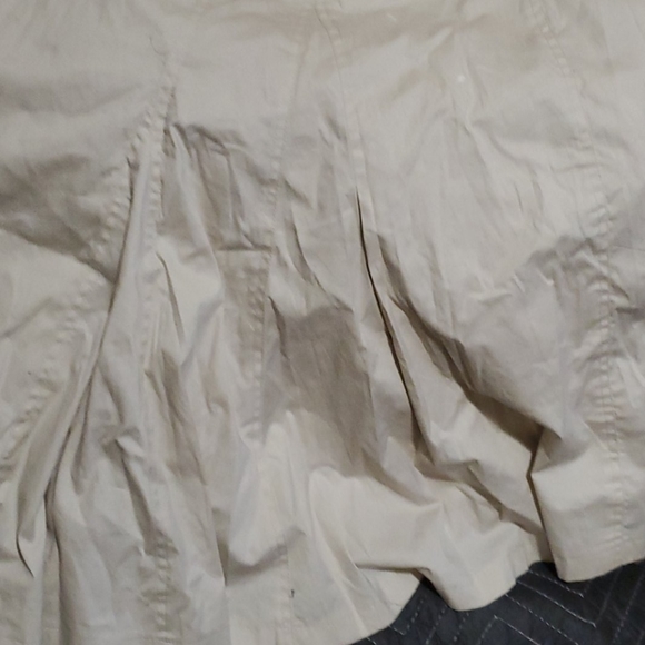 2 cute khaki skirts Large/ medium - Picture 8 of 10